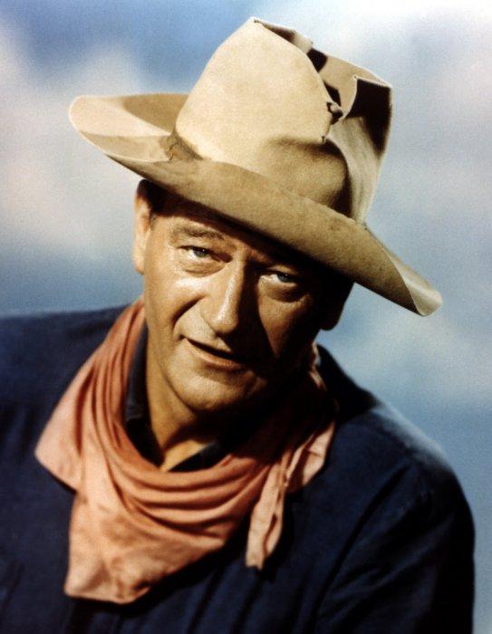   / John Wayne