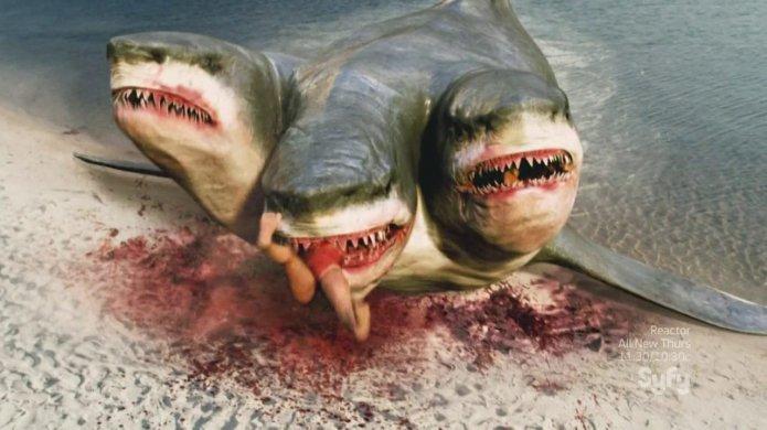 Нападение трёхголовой акулы / Угроза из глубины 2 (2015)